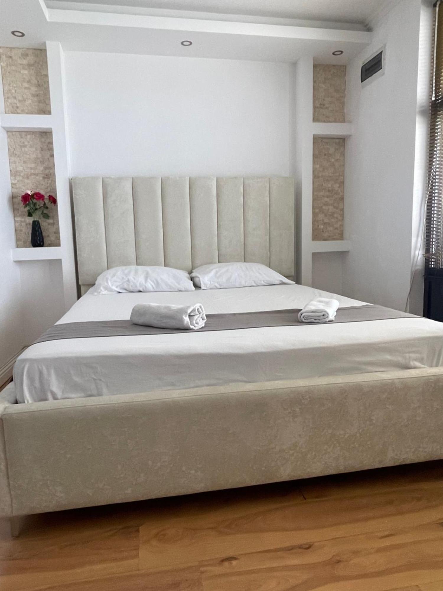 Days Inn Apartments 울친 외부 사진